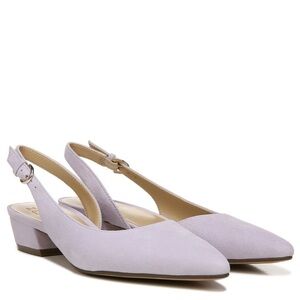 Naturalizer Banks Pump in Lilac